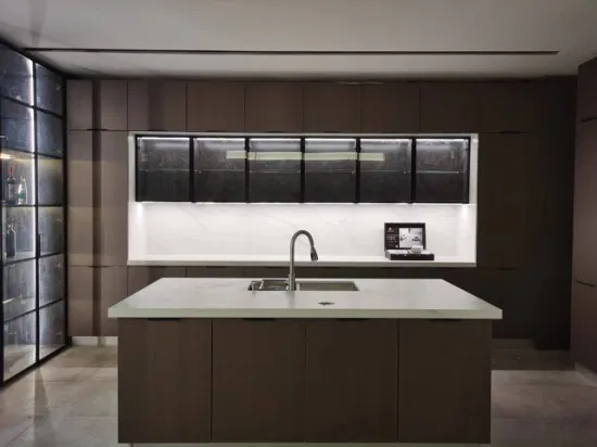 Свободный дизайн Кухонная мебель Деревянный цветной ламинат Современные кухонные шкафы с островом